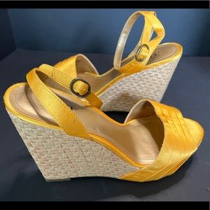 A.N.A.  A New Approach Size 10 Platform Wedges
